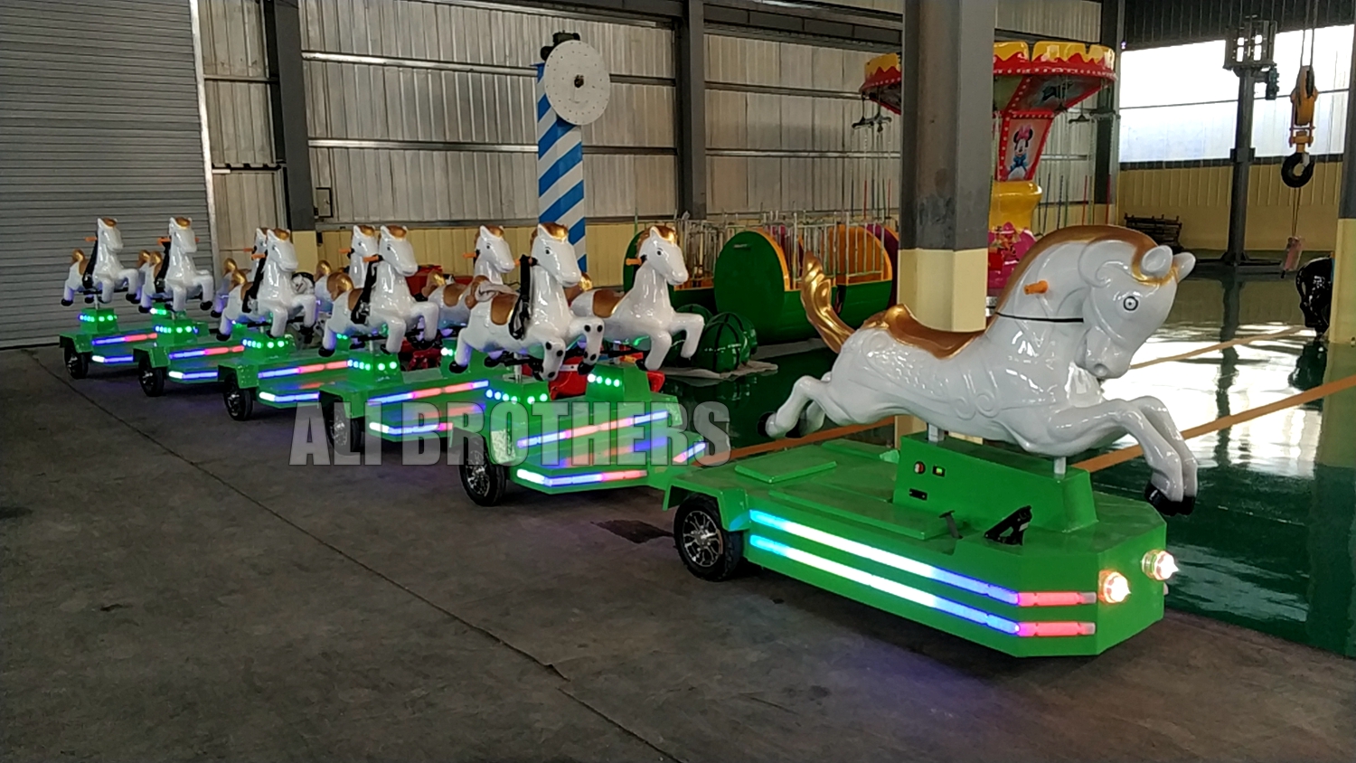 shopping mall outdoor park kids horse trackless train for sale
