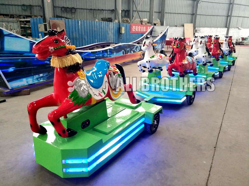 shopping mall outdoor park kids horse trackless train for sale