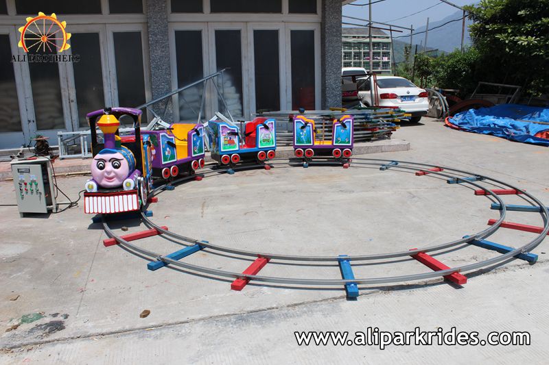 shopping mall kiddie ride mini thomas track train